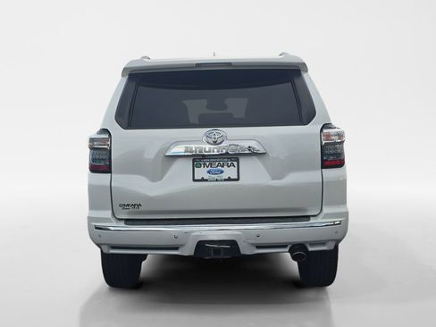 Used 2017 Toyota 4Runner Limited image 4