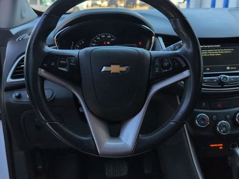 Used 2019 Chevrolet Trax LT w/ Redline Edition image 26