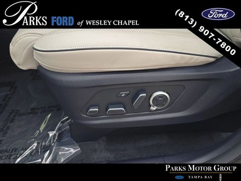 Used 2025 Hyundai Palisade Calligraphy image 19