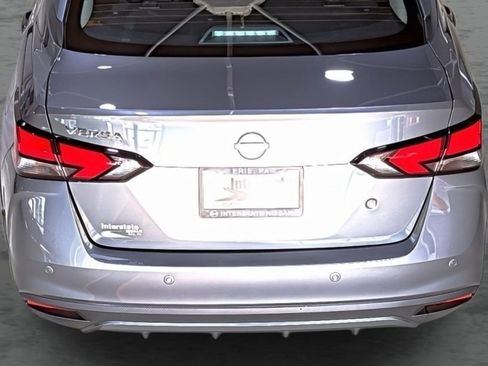 Used 2025 Nissan Versa S w/ Trunk Package FWD image 11