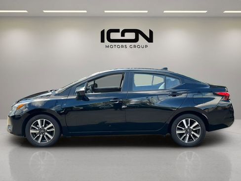Used 2025 Nissan Versa SV FWD image 2