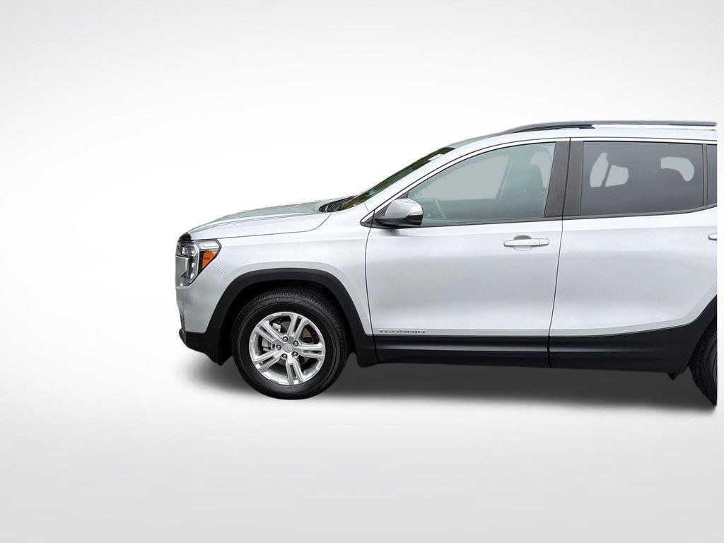 Certified 2022 GMC Terrain SLE w/ Driver Convenience Package AWD/4WD image 29