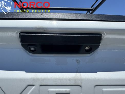 Used 2022 Chevrolet Silverado 1500 W/T w/ WT Value Package RWD image 9