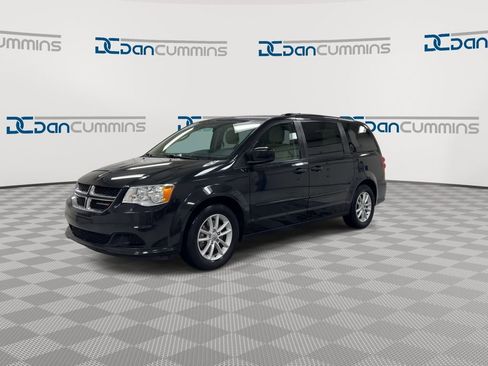 Used 2016 Dodge Grand Caravan SXT FWD image 4