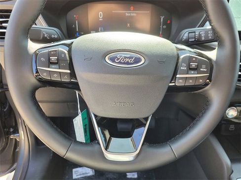 New 2025 Ford Escape SE image 15