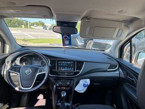 Used 2019 Buick Encore Preferred FWD image 5