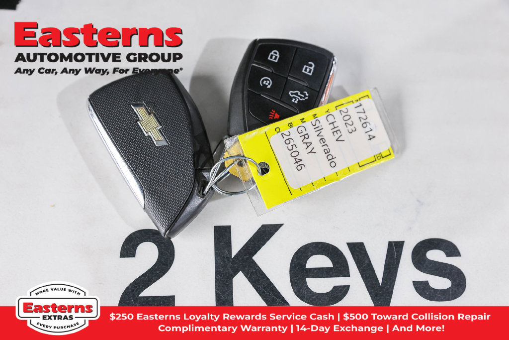 Used 2023 Chevrolet Silverado 1500 LT AWD/4WD image 28