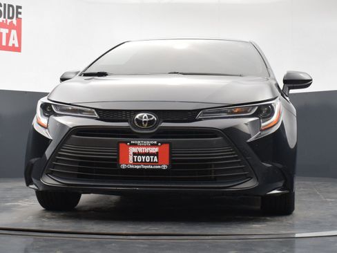 Used 2023 Toyota Corolla LE image 29