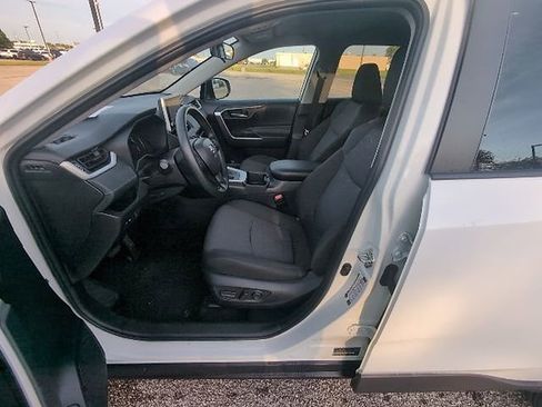Certified 2025 Toyota RAV4 XLE AWD/4WD image 12