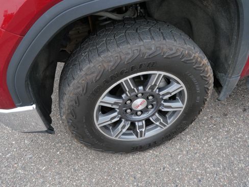 Used 2021 GMC Sierra 1500 SLE w/ Preferred Package AWD/4WD image 16