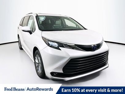 New 2025 Toyota Sienna XLE