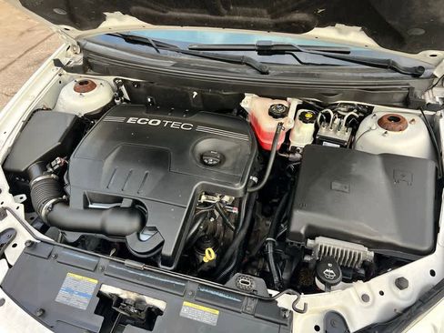 Used 2009 Pontiac G6 Sedan w/ Preferred Package image 14