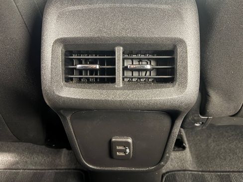 Used 2022 Chevrolet Equinox LT AWD/4WD image 28