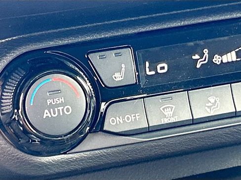 New 2026 Nissan Kicks SV w/ SV Premium Package FWD image 15
