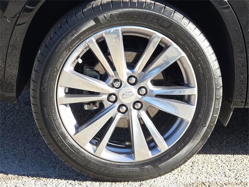 Used 2023 Cadillac XT6 Premium Luxury w/ Technology Package image 9