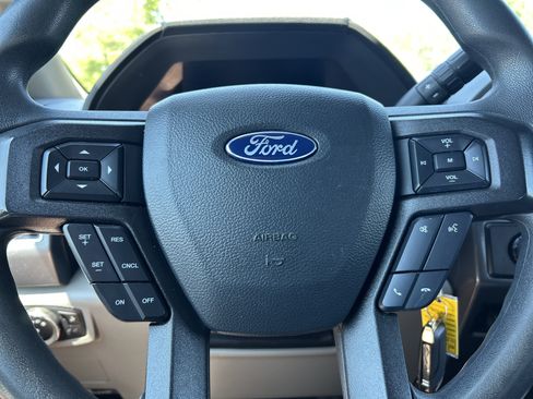 Certified 2022 Ford F250 XLT AWD/4WD image 14