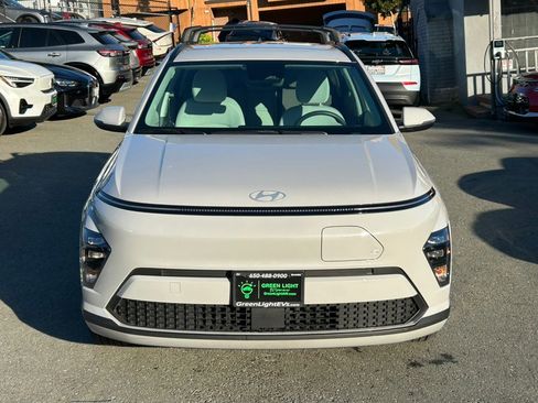 Used 2024 Hyundai Kona SEL image 2