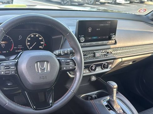 Used 2024 Honda HR-V Sport image 12
