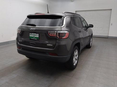 Used 2018 Jeep Compass Latitude w/ Popular Equipment Group AWD/4WD image 7