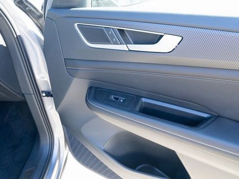 New 2026 Volkswagen Atlas Cross Sport SEL R-Line image 43