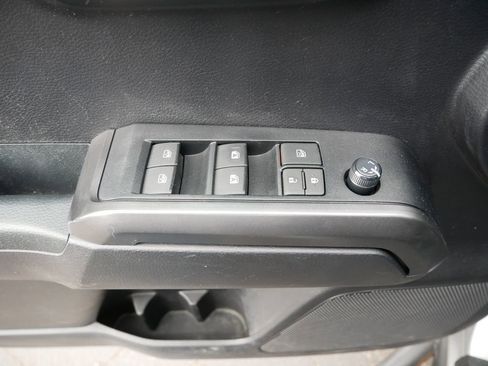 Used 2021 Toyota Tacoma TRD Off-Road AWD/4WD image 17