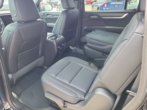 New 2026 GMC Acadia Elevation w/ Elevation Premium Package FWD image 14