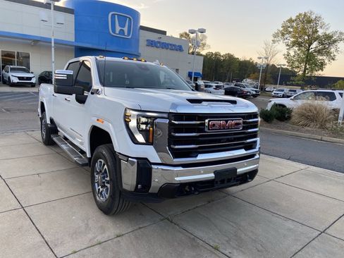Used 2024 GMC Sierra 2500 SLT w/ Texas SLT Premium Package image 2