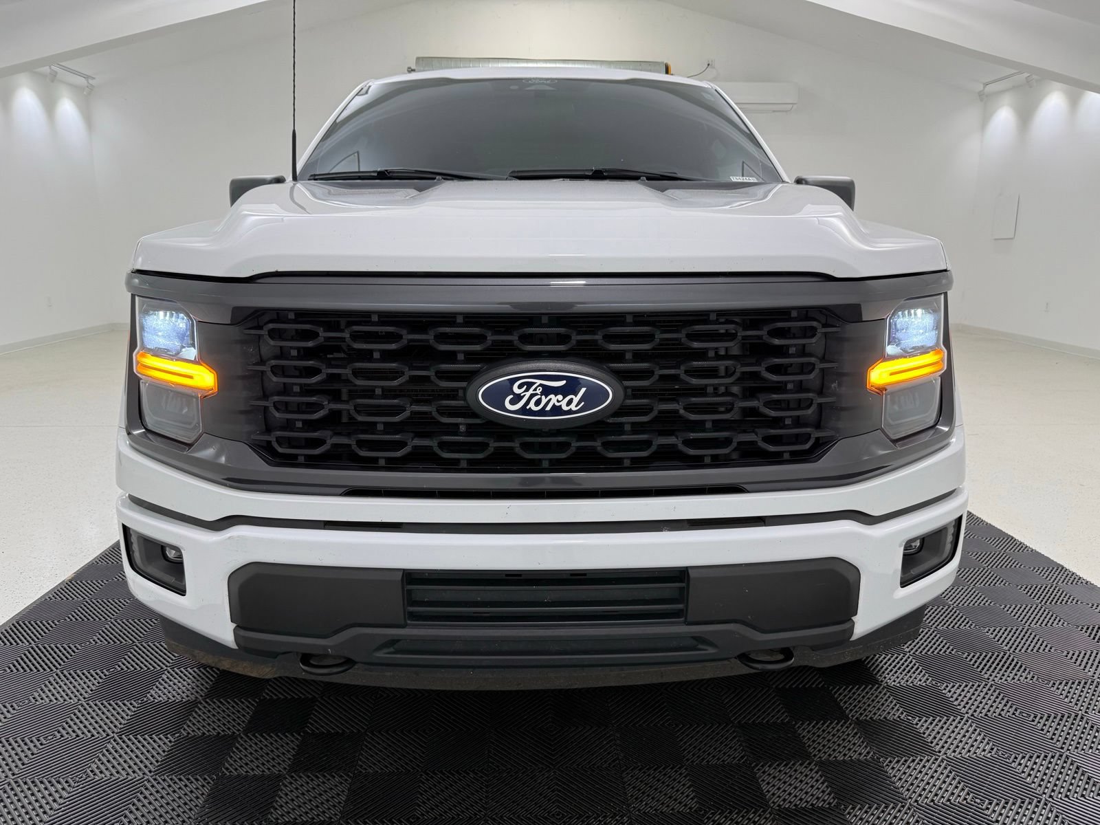 Used 2024 Ford F150 STX AWD/4WD image 2