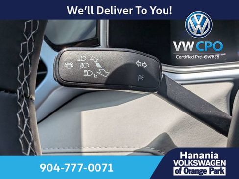 Certified 2026 Volkswagen Taos SE FWD image 31