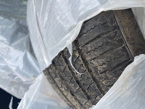 Used 2025 Volvo V60 B5 Cross Country Ultra w/ Protection Package Premier image 12