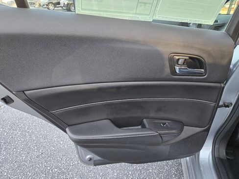 Used 2018 Acura ILX w/Premium/A-SPEC Pkg image 13