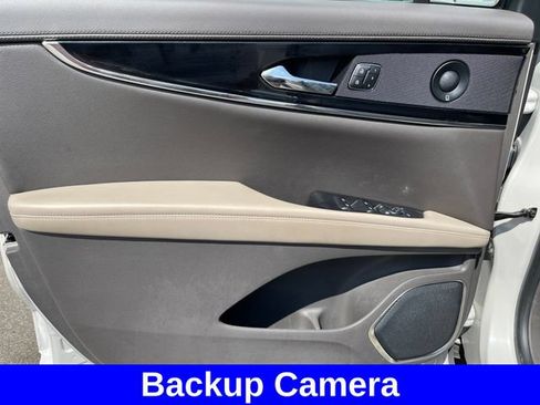 Used 2023 Lincoln Nautilus Reserve w/ Equipment Group 201A AWD/4WD image 10