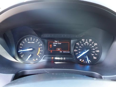 Used 2019 Ford Explorer XLT w/ Class III Trailer Tow Package FWD image 15