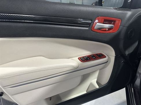 Used 2019 Chrysler 300 Touring L w/ Quick Order Package 22F image 29