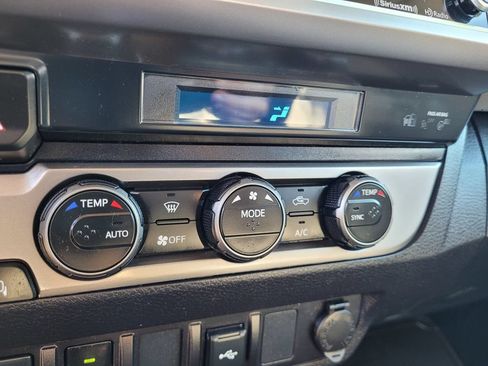 Used 2023 Toyota Tacoma SR5 AWD/4WD image 16