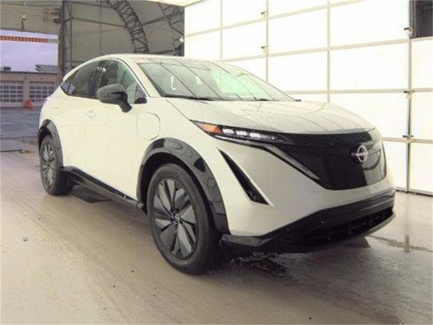 Used 2024 Nissan Ariya FWD image 1