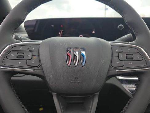 New 2026 Buick Envista Avenir image 25