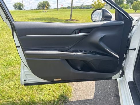 Used 2018 Toyota Camry XLE w/ Audio Package FWD image 24