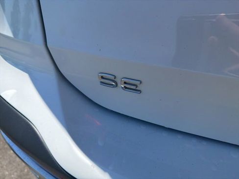 Used 2022 Volkswagen Taos SE w/ IQ.Drive SE Package AWD/4WD image 11