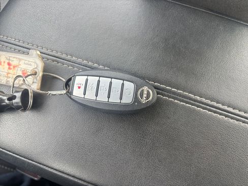 Used 2025 Nissan Altima 2.5 SV FWD image 21