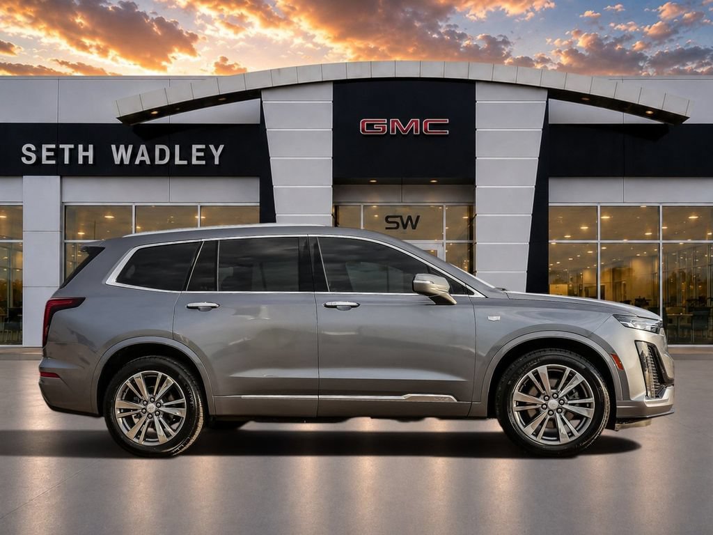 Used 2022 Cadillac XT6 Premium Luxury FWD image 8