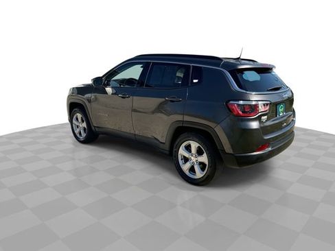 Used 2019 Jeep Compass Latitude FWD image 7