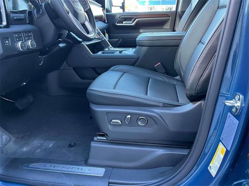 New 2026 GMC Sierra 2500 Denali w/ Denali Reserve Package image 21
