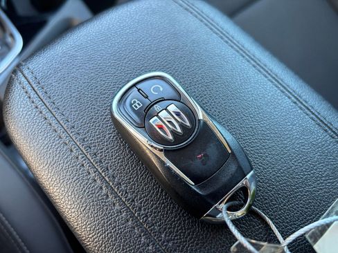 Used 2025 Buick Encore GX Preferred FWD image 21