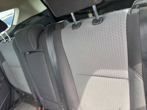 Used 2019 Ford Escape SE FWD image 16