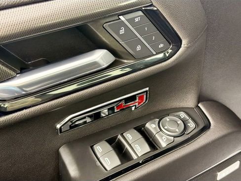 Used 2022 GMC Sierra 1500 AT4 w/ AT4 Premium Package image 17