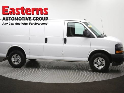 Used 2021 Chevrolet Express 2500 RWD image 43