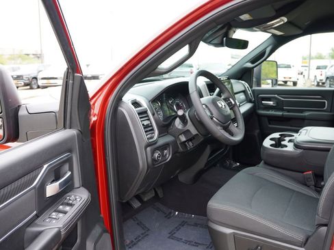 Certified 2026 RAM 2500 Big Horn AWD/4WD image 15
