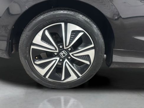 Used 2018 Honda Civic EX-L image 30