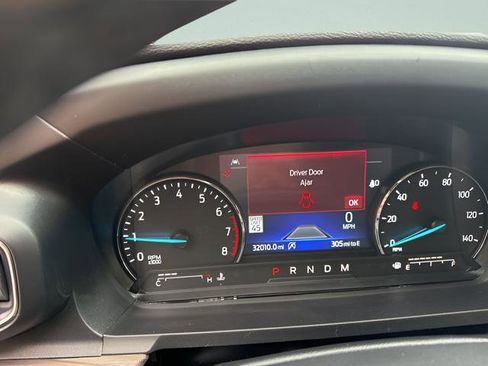 Used 2021 Ford Explorer Limited w/ Equipment Group 301A image 10